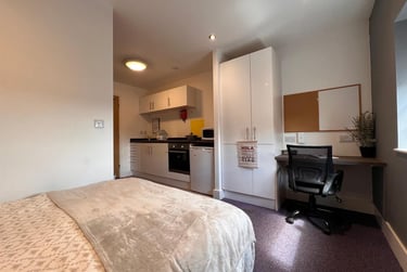 1 bed studio, Goldsmith Street, City Centre, Nottingham, NG15ND - Image 3